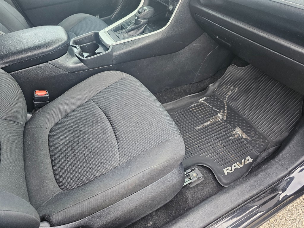 2020 Toyota Rav4 Image 17