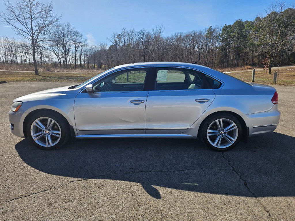 2015 Volkswagen Passat Image 10