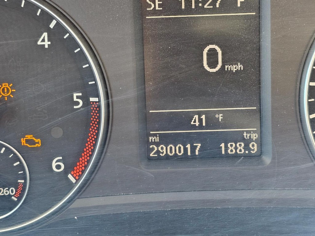 2015 Volkswagen Passat Image 35