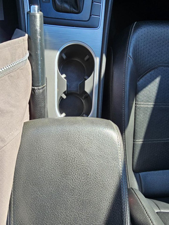 2015 Volkswagen Passat Image 44