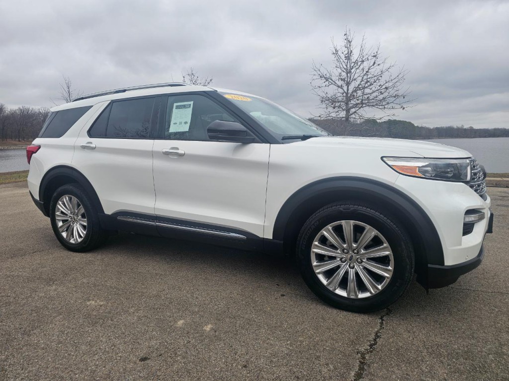 2020 Ford Explorer Image 3