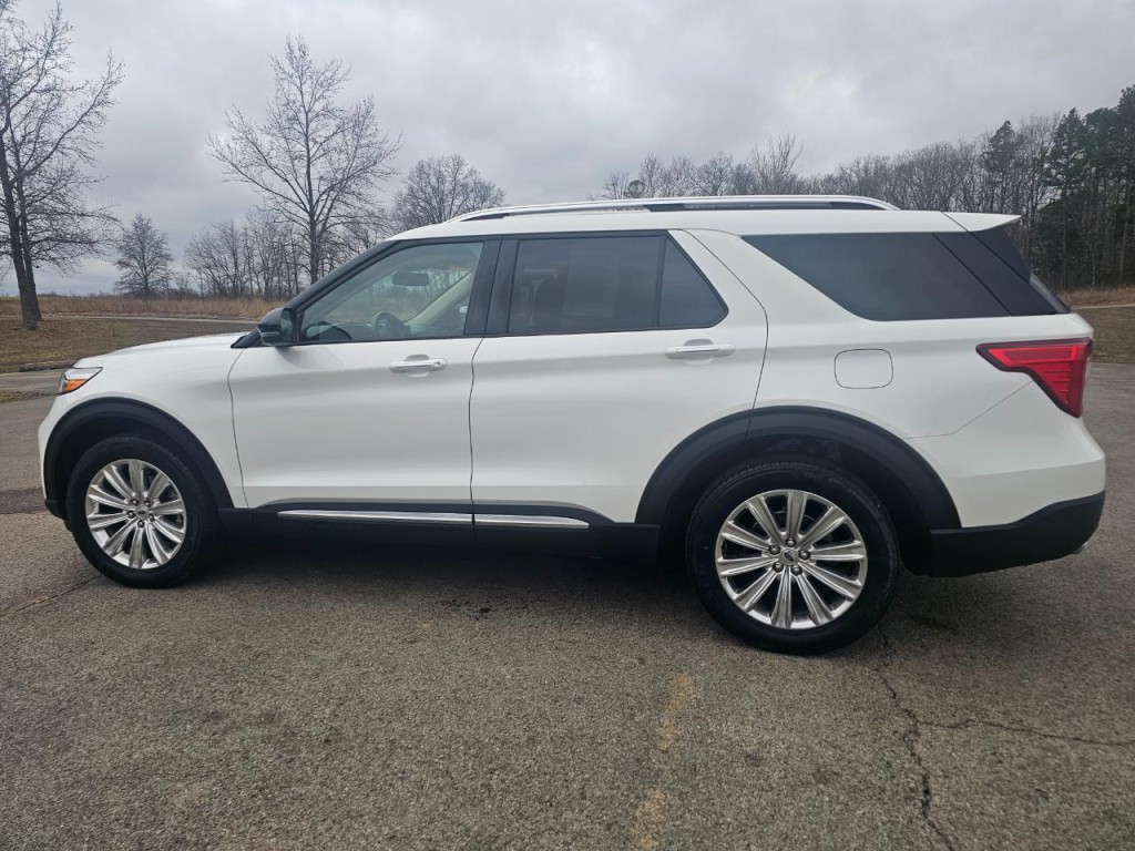 2020 Ford Explorer Image 9
