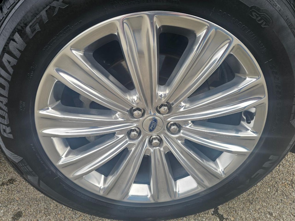 2020 Ford Explorer Image 15