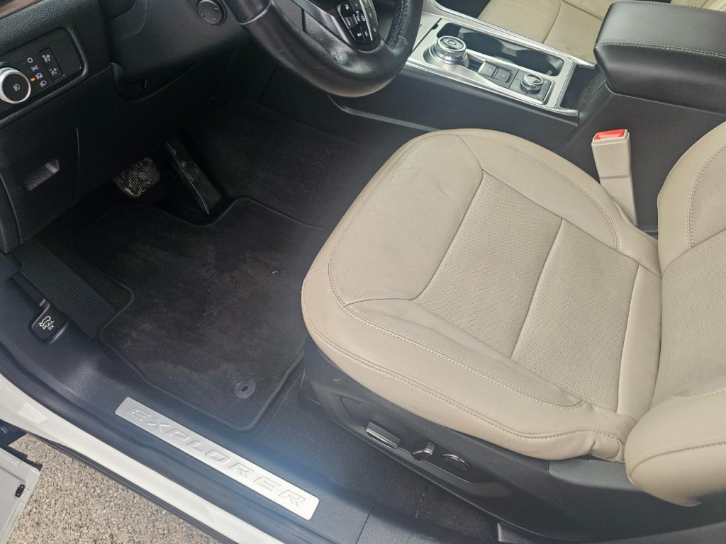 2020 Ford Explorer Image 29