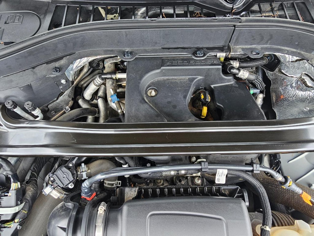 2020 Ford Explorer Image 32