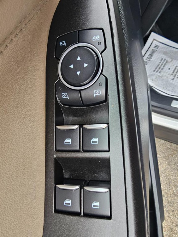 2020 Ford Explorer Image 34