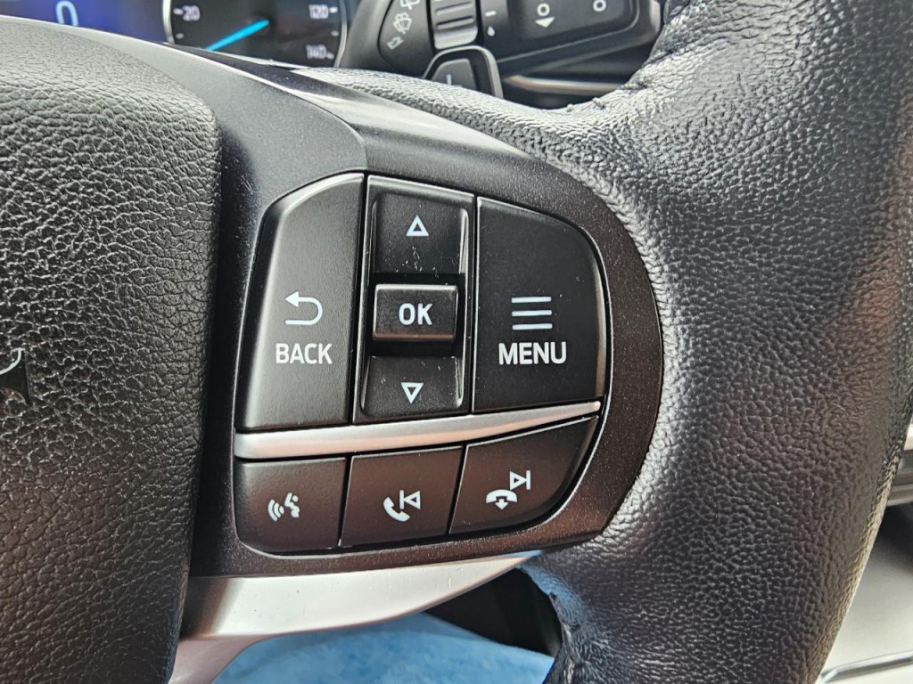 2020 Ford Explorer Image 38