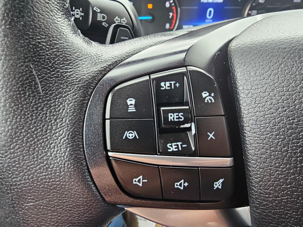 2020 Ford Explorer Image 39