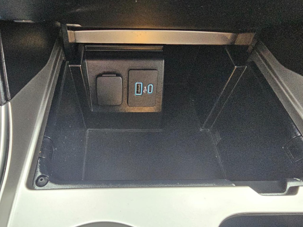 2020 Ford Explorer Image 47