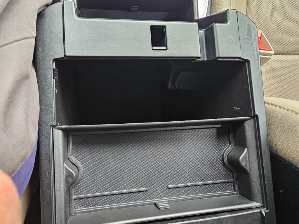 2020 Ford Explorer Image 49