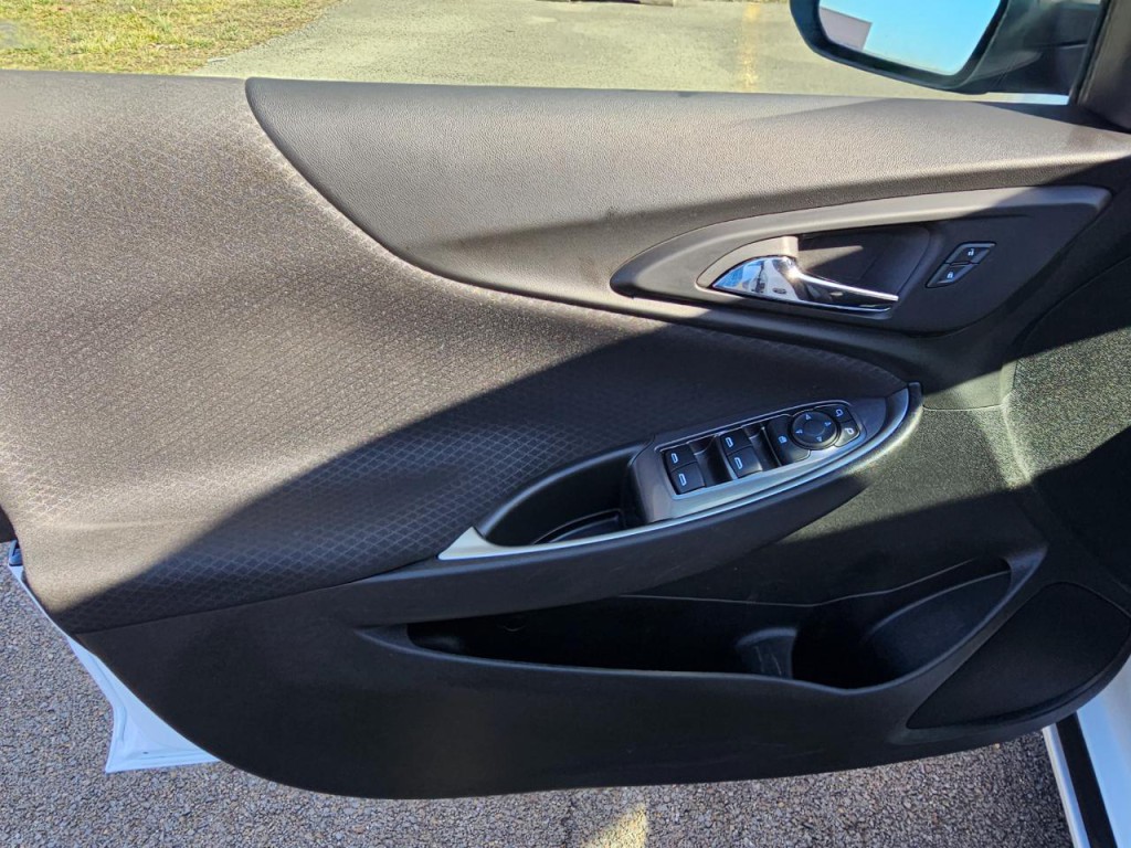 2023 Chevrolet Malibu Image 24