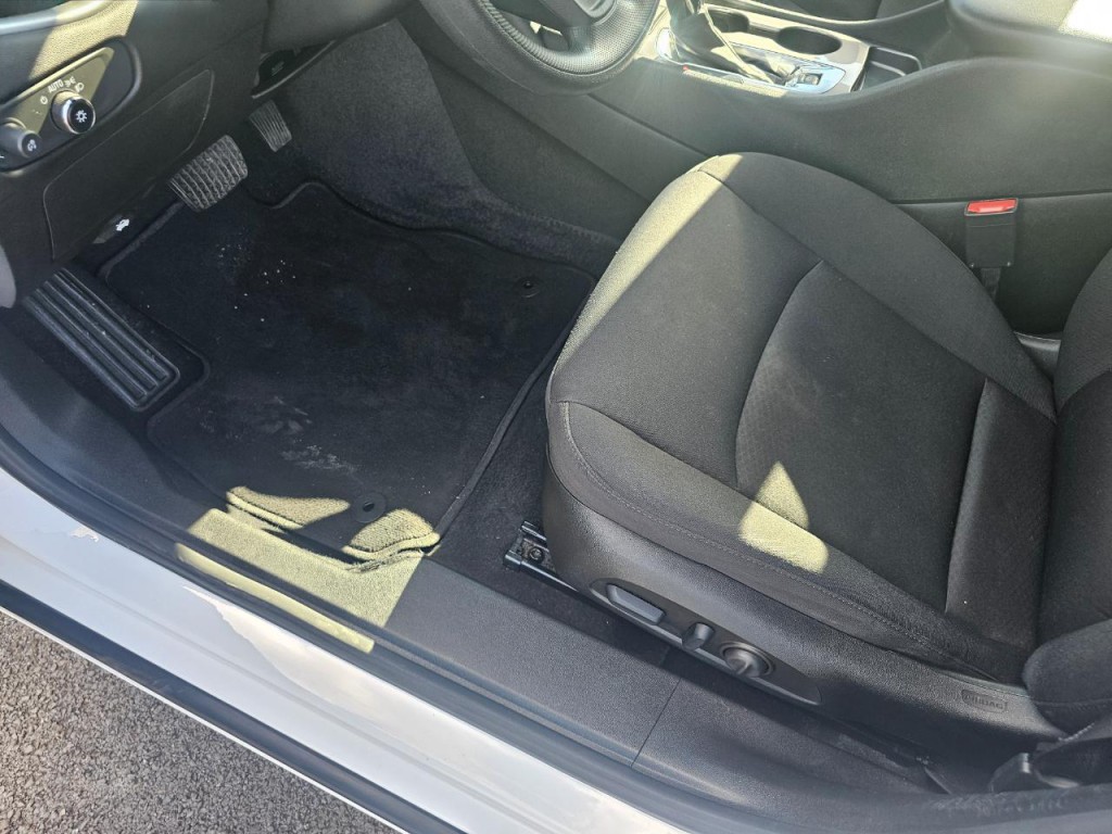 2023 Chevrolet Malibu Image 25