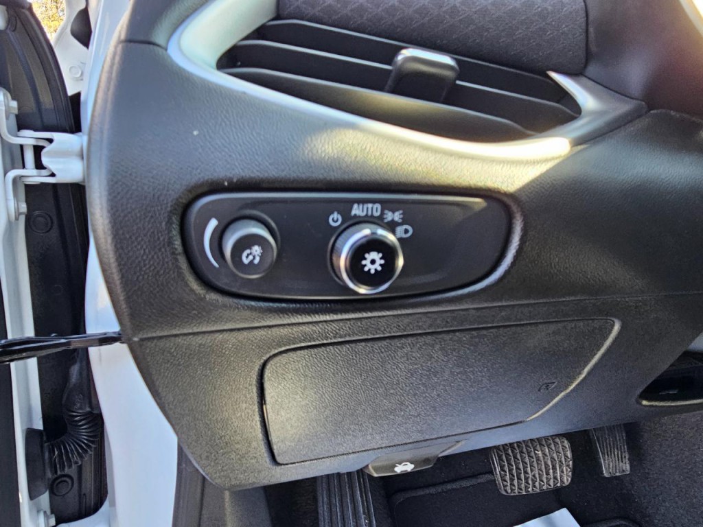 2023 Chevrolet Malibu Image 32