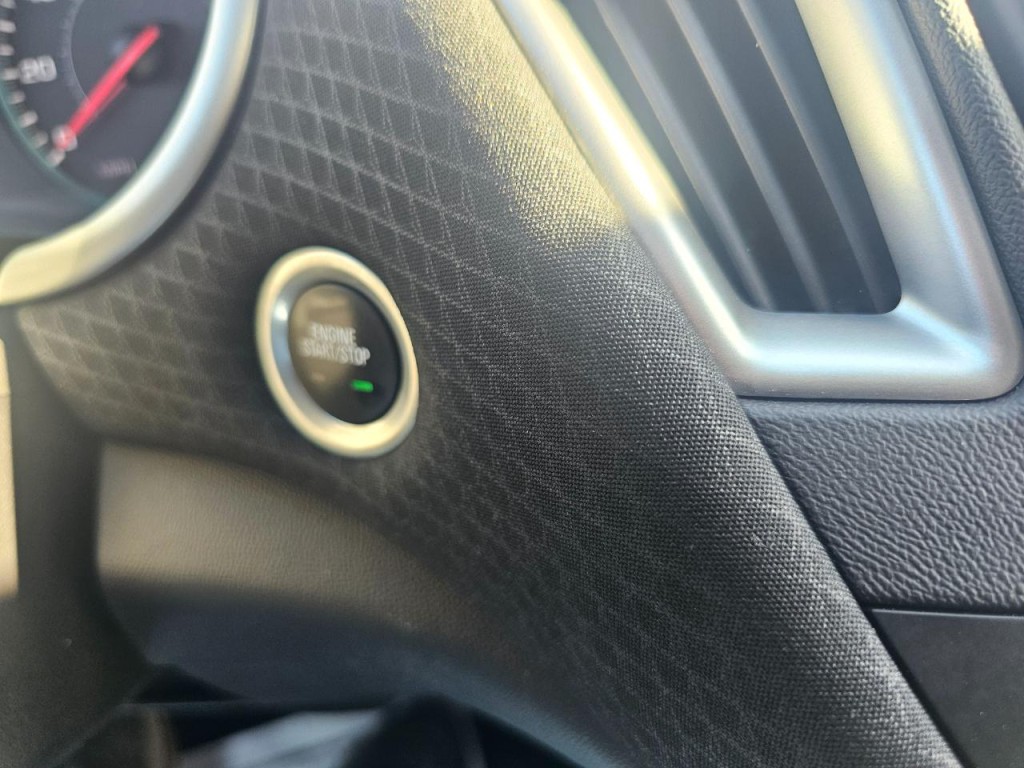 2023 Chevrolet Malibu Image 38