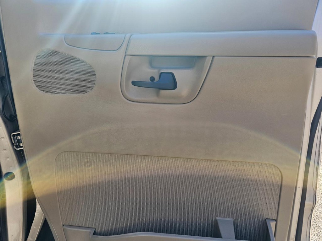 2007 Ford Econoline Image 16