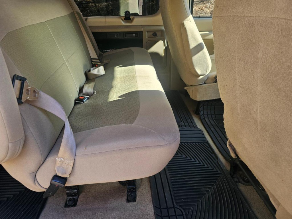 2007 Ford Econoline Image 19
