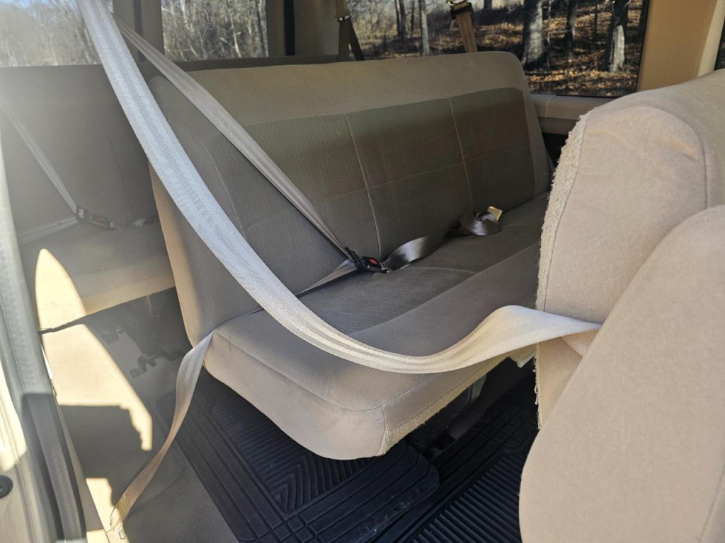 2007 Ford Econoline Image 21
