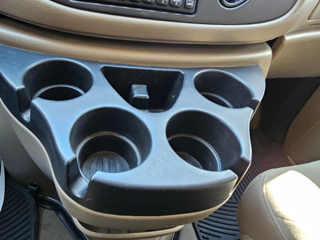 2007 Ford Econoline Image 42