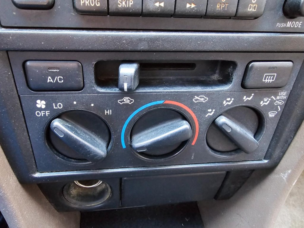 1999 Toyota Camry Image 35