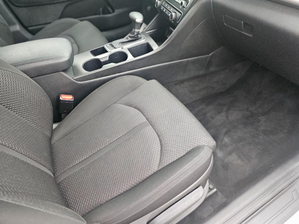 2018 Kia Optima Image 17