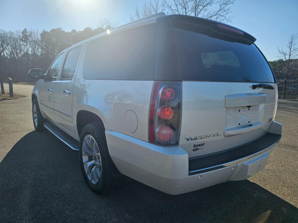 2014 GMC Yukon Image 8