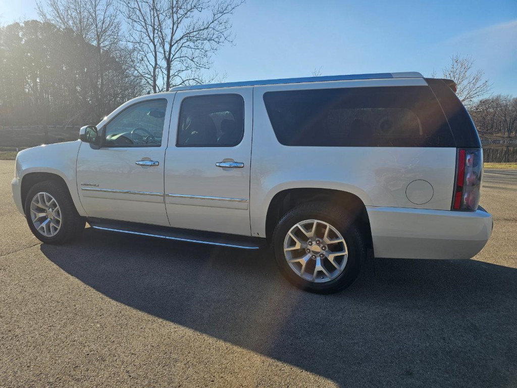 2014 GMC Yukon Image 9