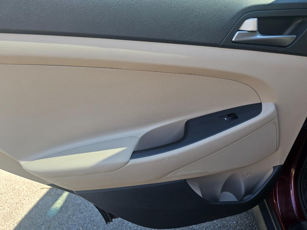 2017 Hyundai Tucson Image 10