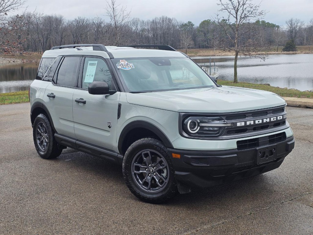 2024 Ford Bronco Image 2