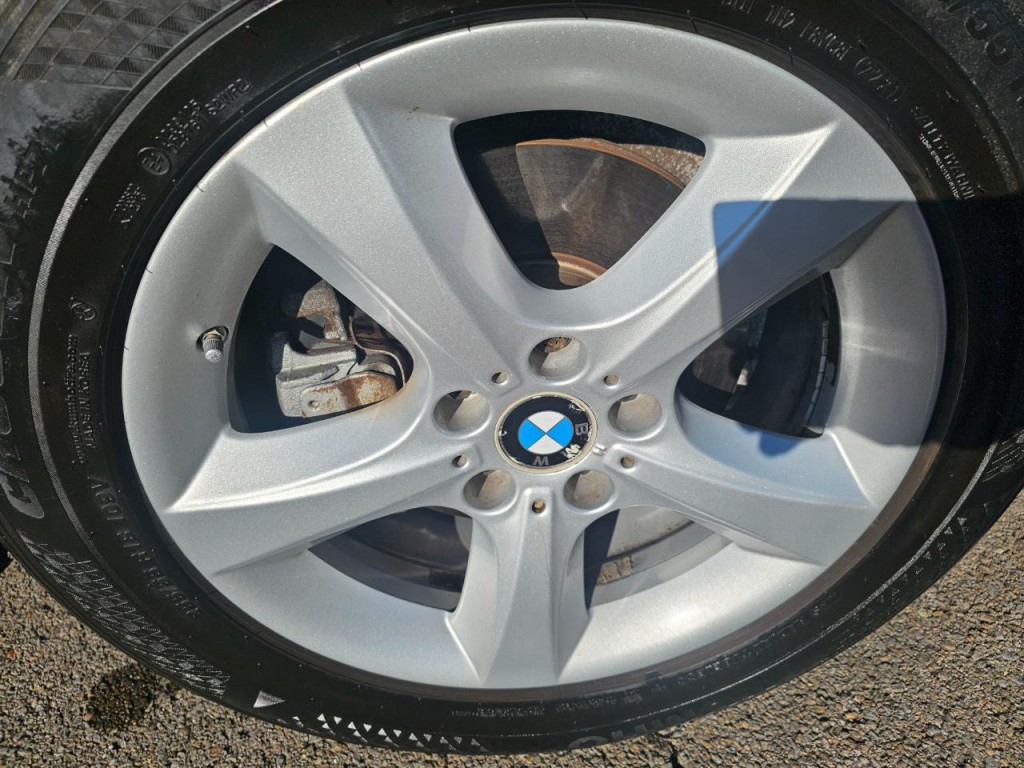 2008 BMW X5 Image 15