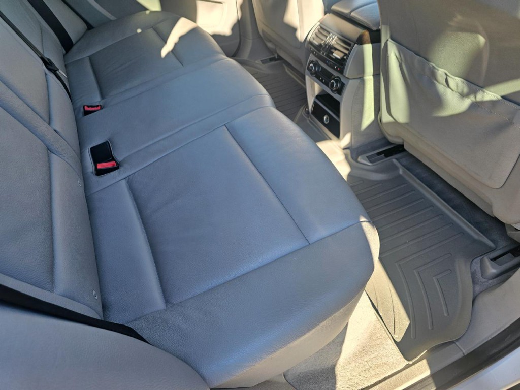 2008 BMW X5 Image 20