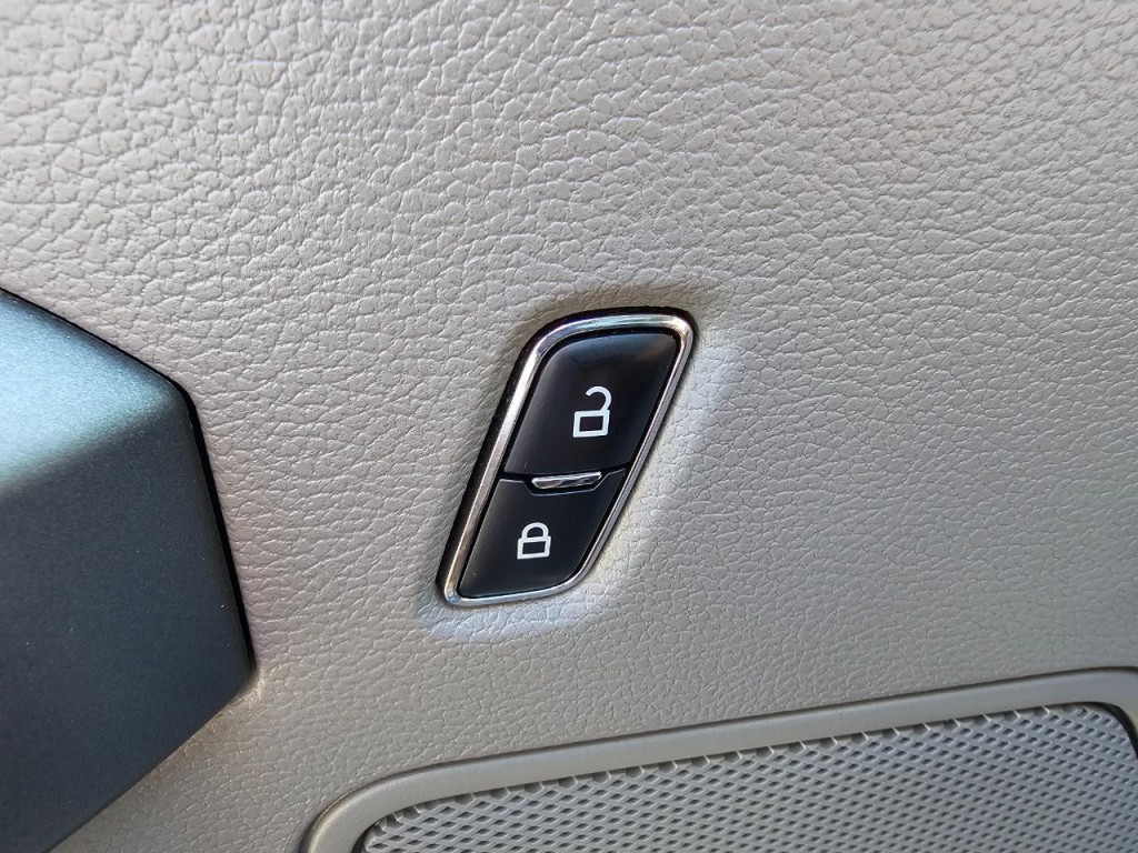 2016 Ford F-150 Image 32