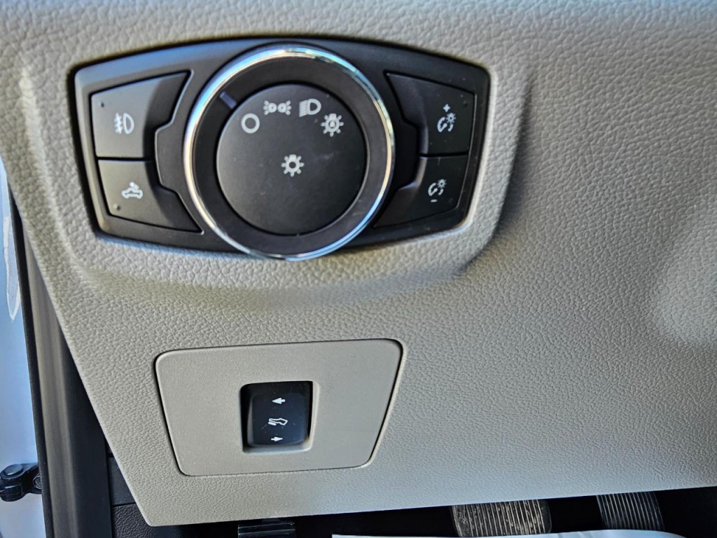 2016 Ford F-150 Image 34