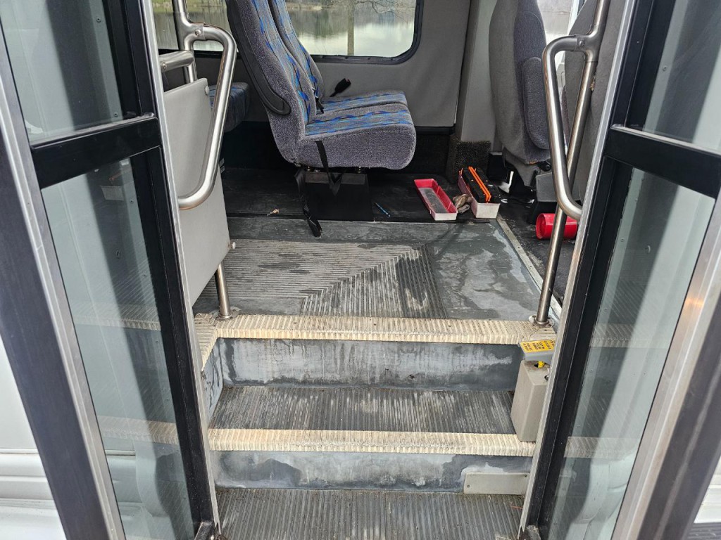 2010 Ford Econoline Image 17