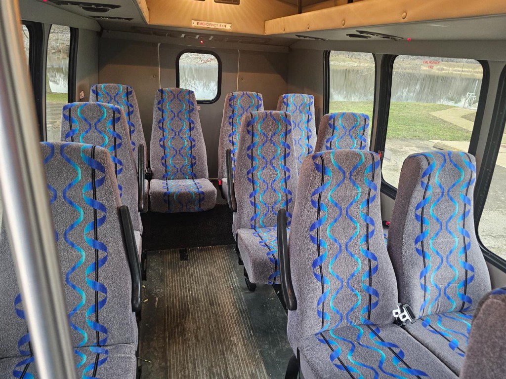 2010 Ford Econoline Image 20