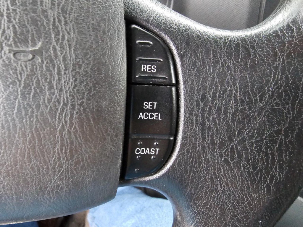 2010 Ford Econoline Image 27