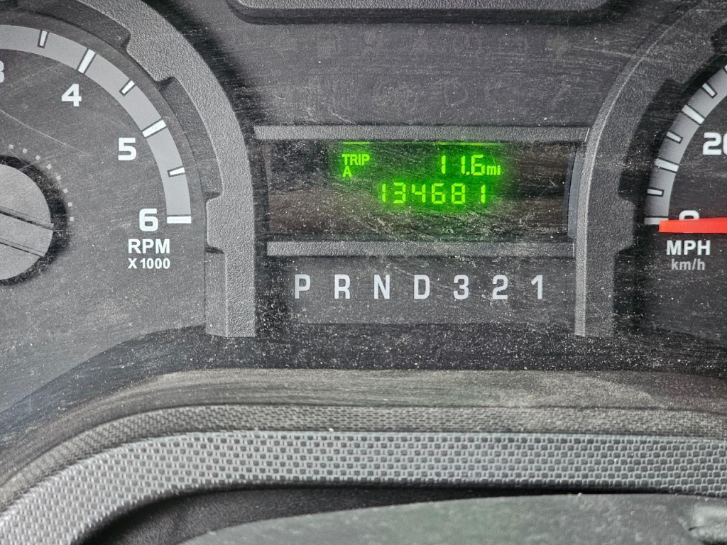 2010 Ford Econoline Image 29