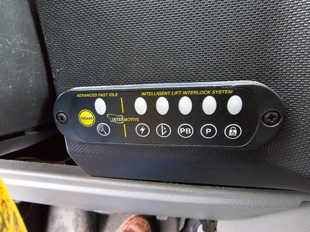 2010 Ford Econoline Image 31