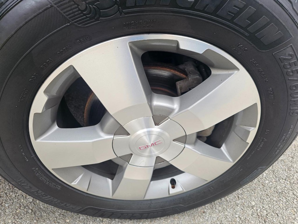 2012 GMC Acadia Image 15