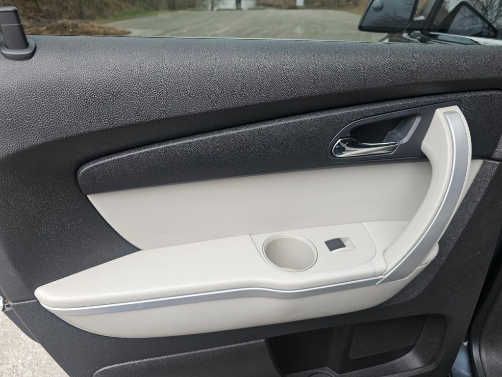 2012 GMC Acadia Image 25