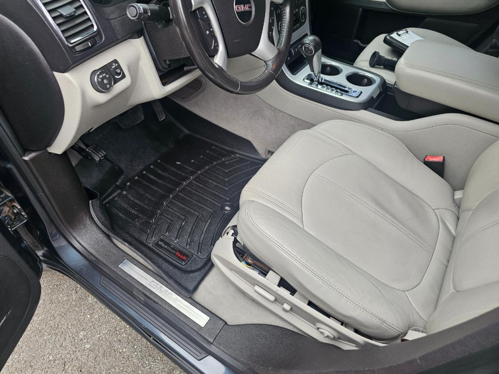 2012 GMC Acadia Image 28