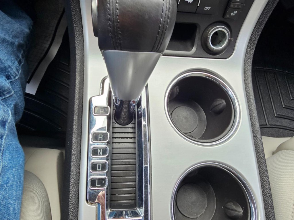 2012 GMC Acadia Image 45