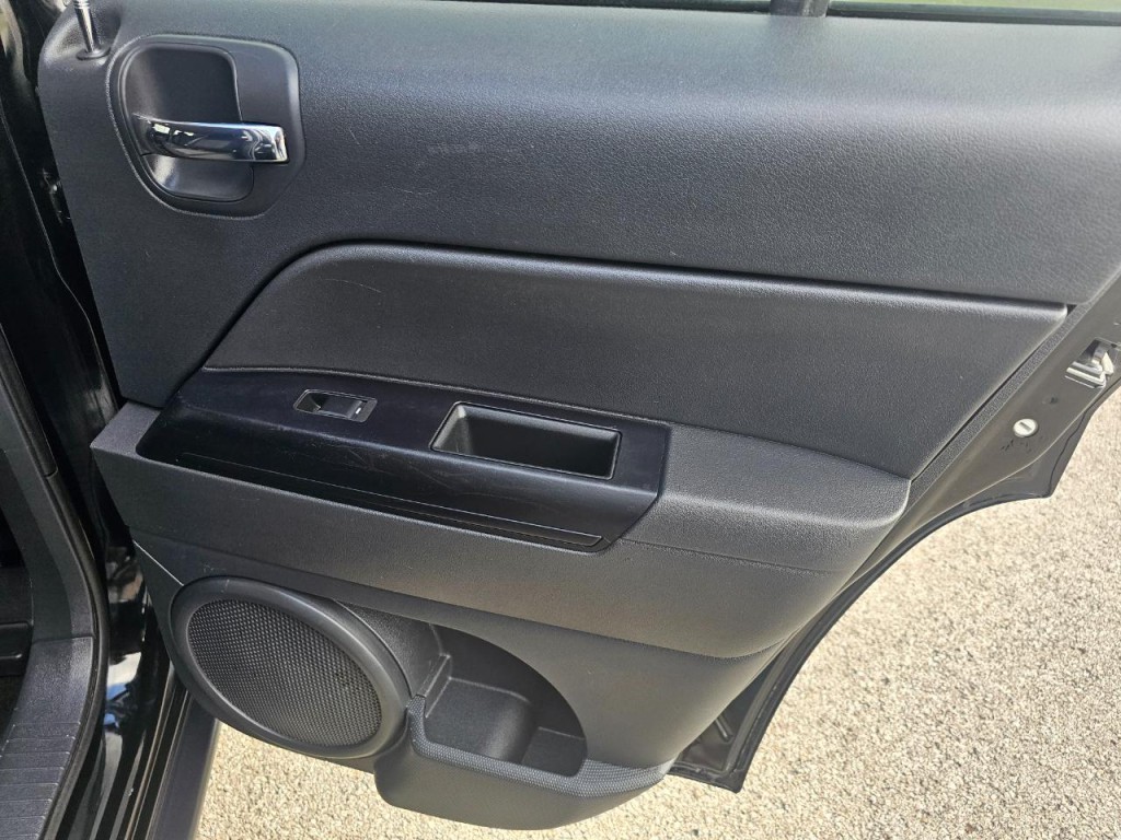 2016 Jeep Patriot Image 18