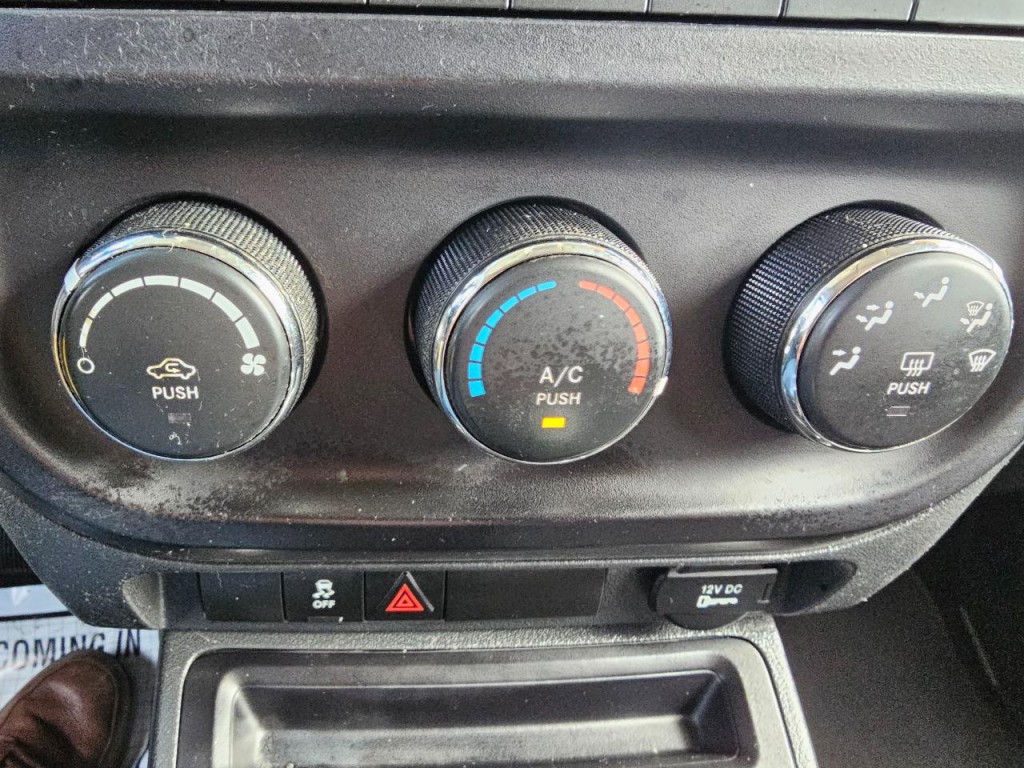 2016 Jeep Patriot Image 38