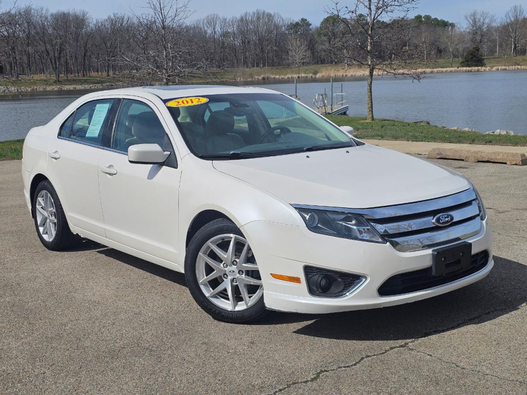 2012 Ford Fusion Image 2