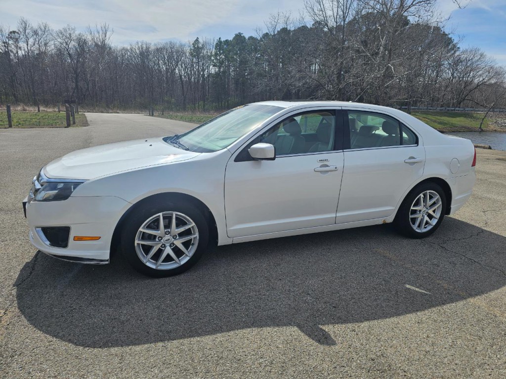 2012 Ford Fusion Image 11