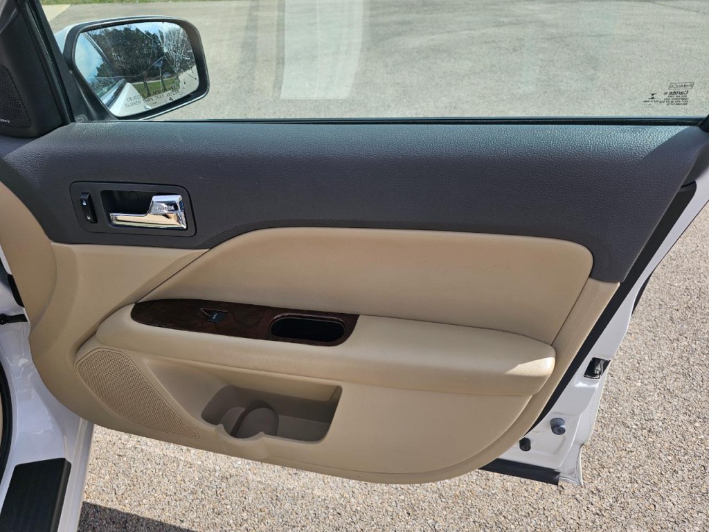 2012 Ford Fusion Image 16
