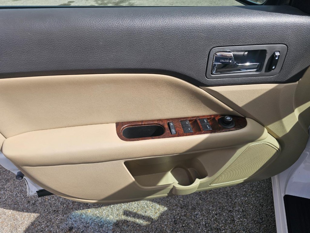 2012 Ford Fusion Image 22