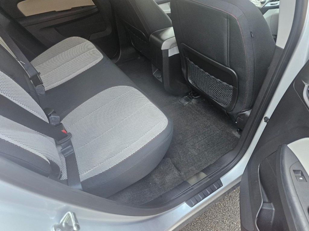 2011 GMC Terrain Image 6