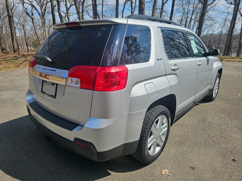 2011 GMC Terrain Image 6
