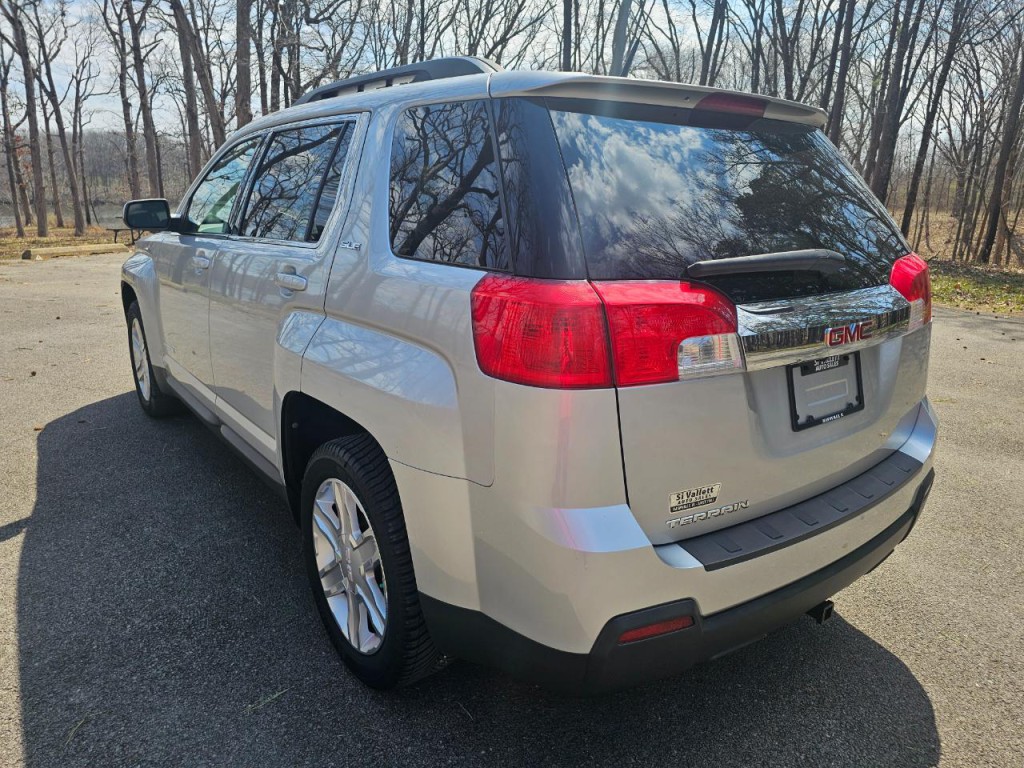 2011 GMC Terrain Image 8